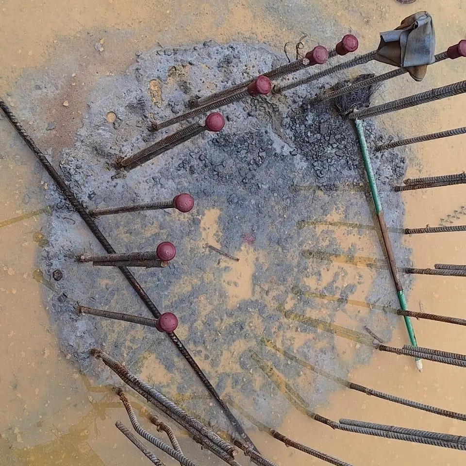 Furação em pilar de sustentação - Trabalho estrutural especializado